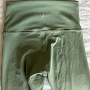 Lululemon Wunder Train 25” leggings